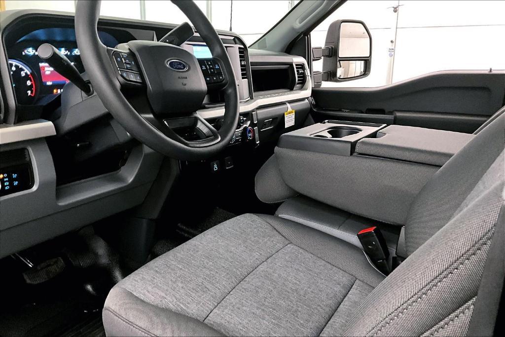 new 2025 Ford F-350 car, priced at $52,517