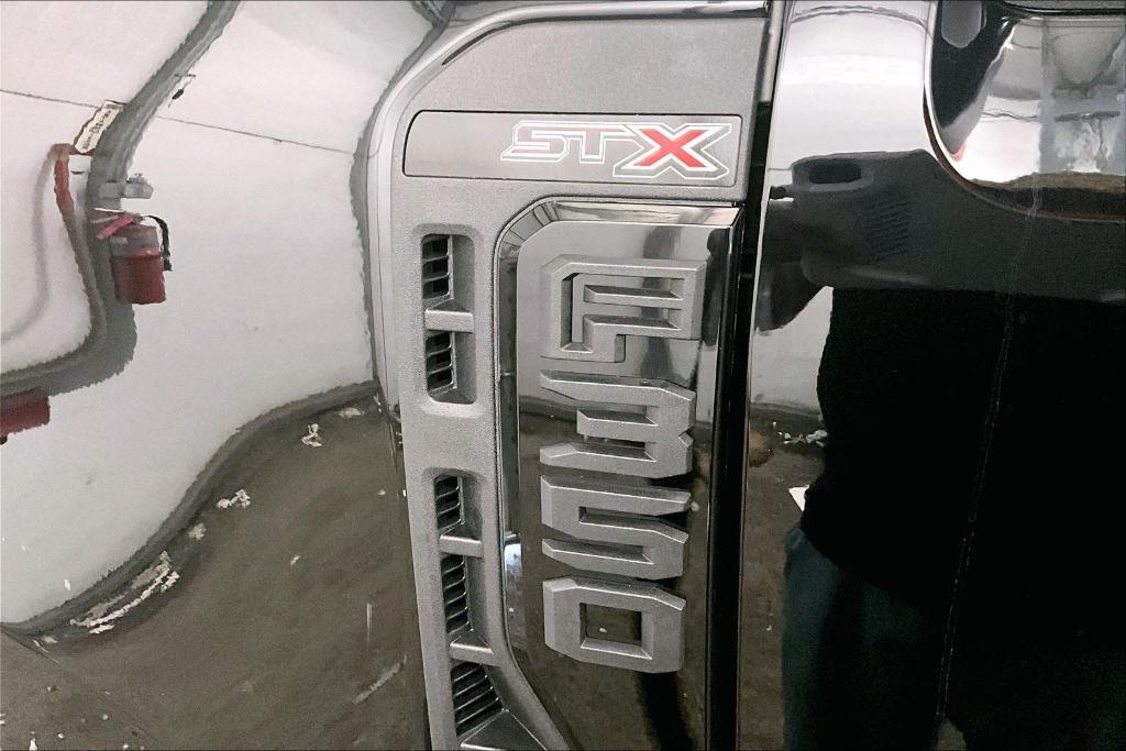 new 2025 Ford F-350 car, priced at $52,000
