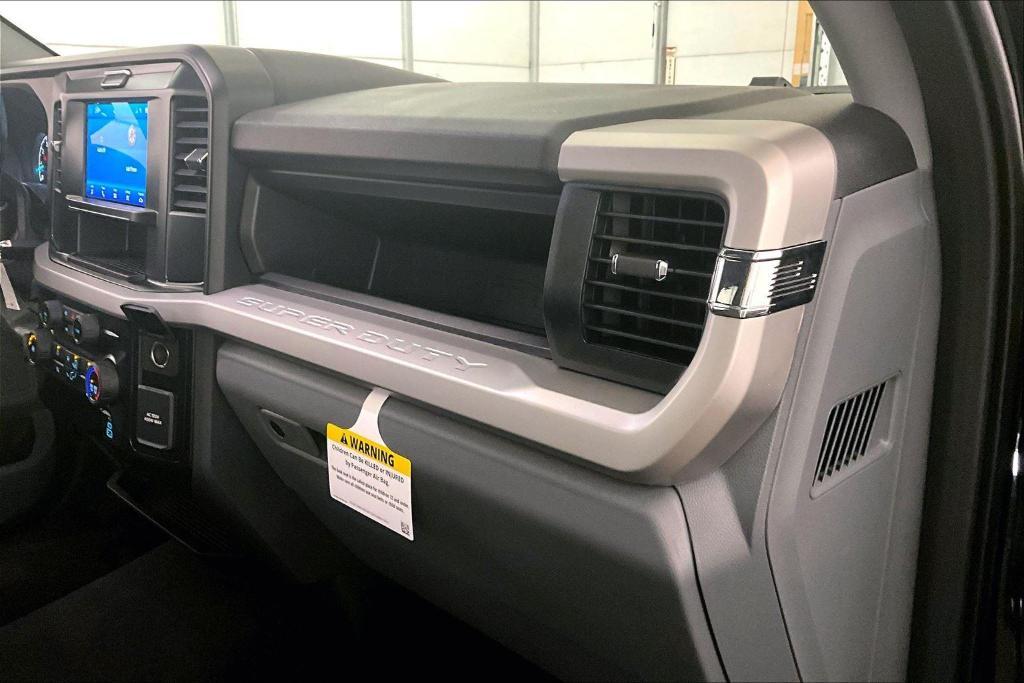 new 2025 Ford F-350 car, priced at $52,000