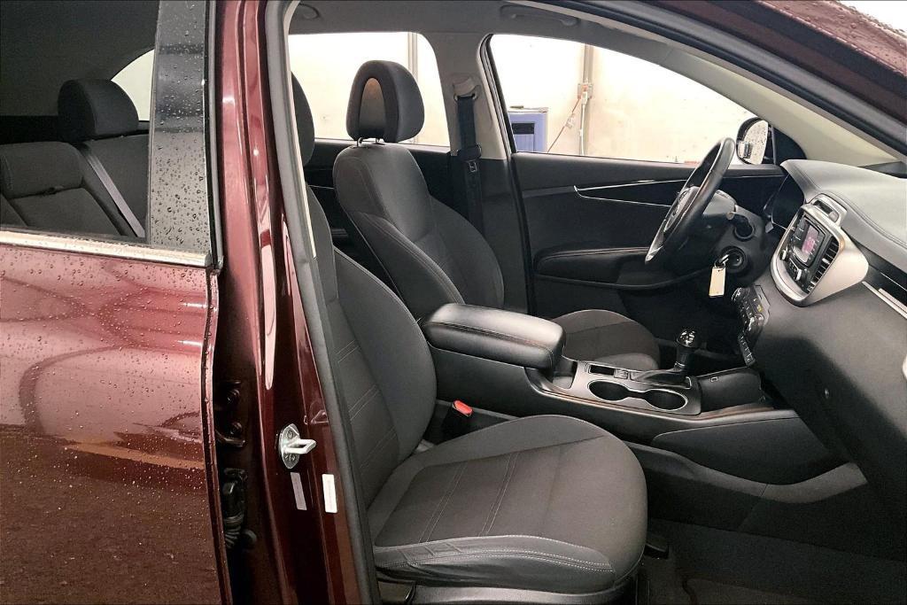 used 2016 Kia Sorento car, priced at $9,488