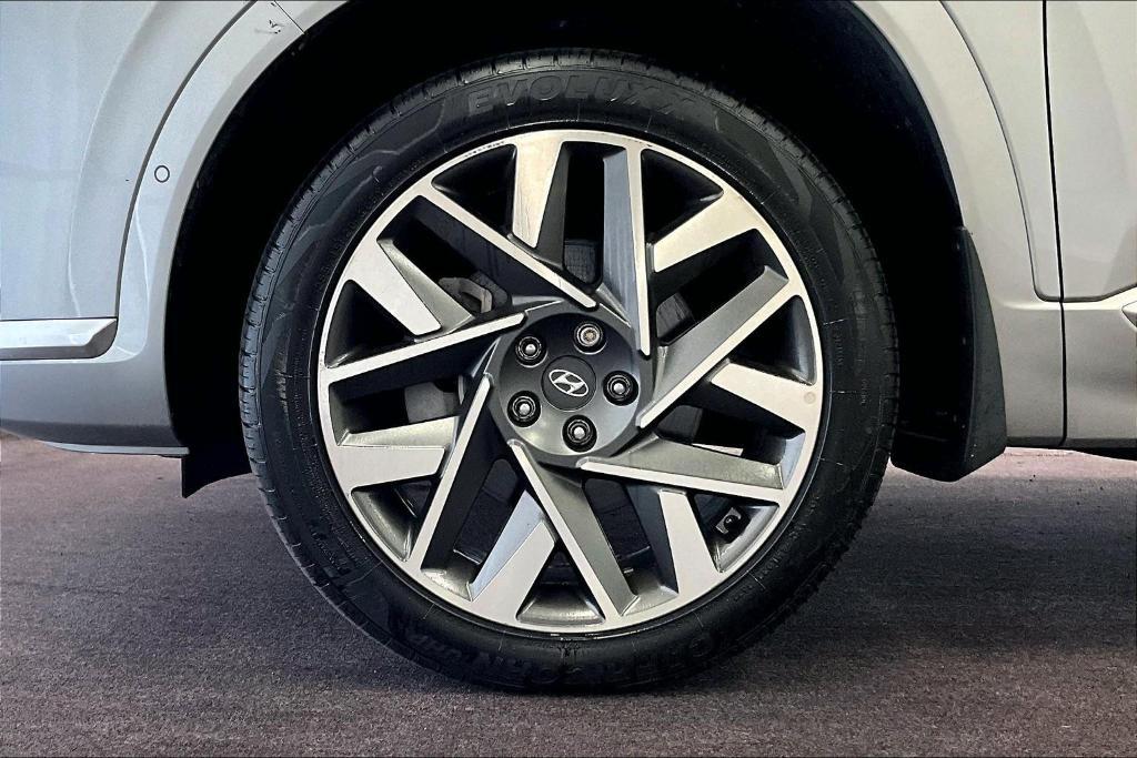 used 2022 Hyundai Santa Fe car, priced at $31,250