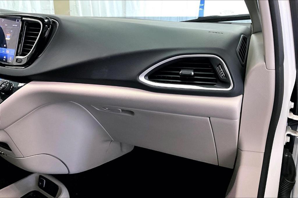 used 2024 Chrysler Pacifica car, priced at $33,000