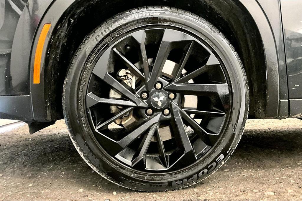 used 2023 Mitsubishi Outlander car, priced at $24,500
