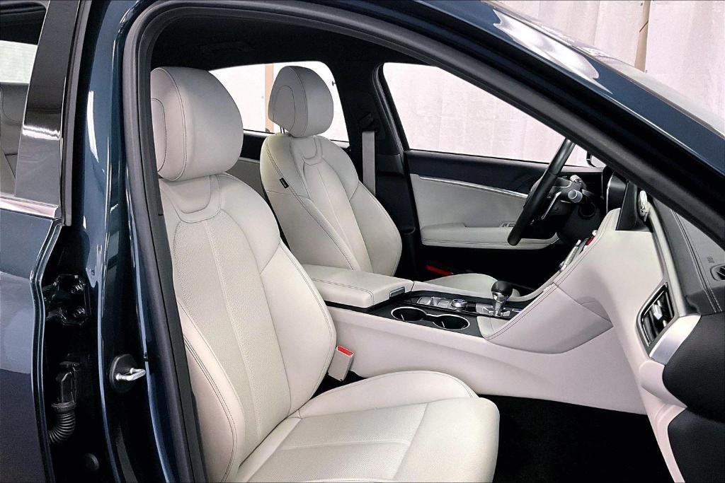 used 2024 Genesis G70 car, priced at $31,000