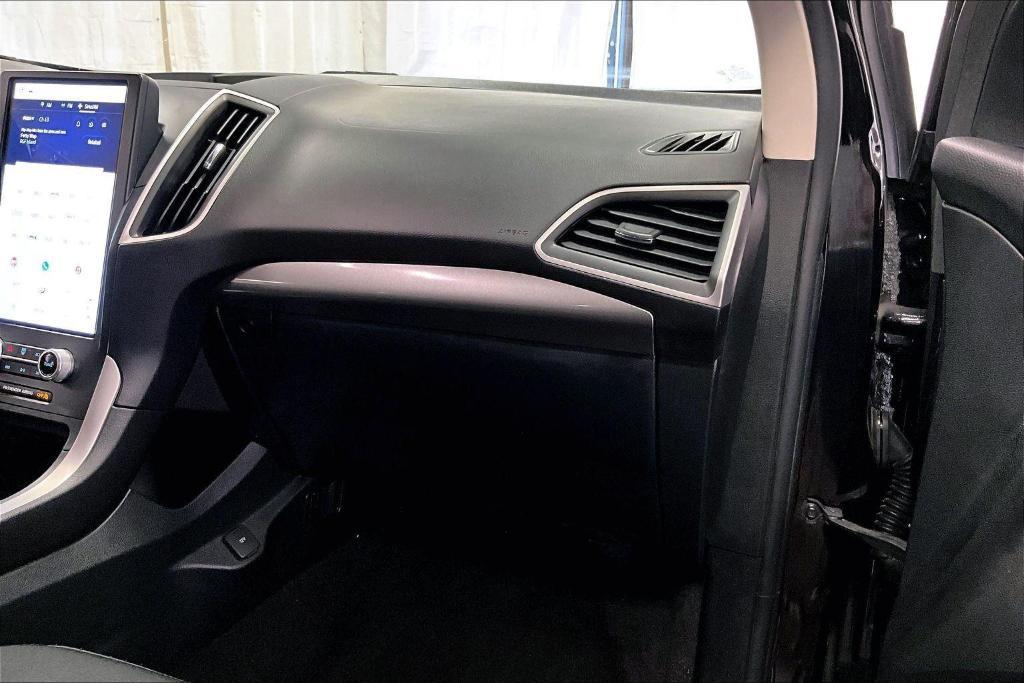 used 2022 Ford Edge car, priced at $24,000