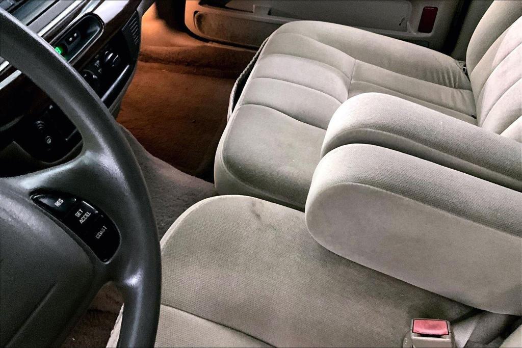 used 2003 Mercury Grand Marquis car, priced at $10,077