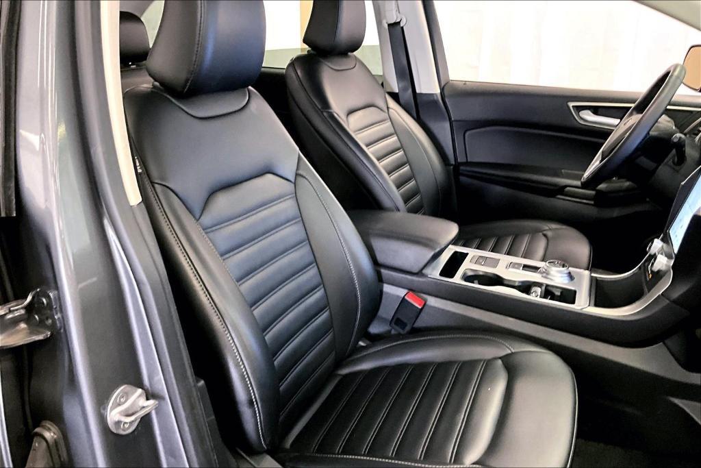 used 2022 Ford Edge car, priced at $22,500