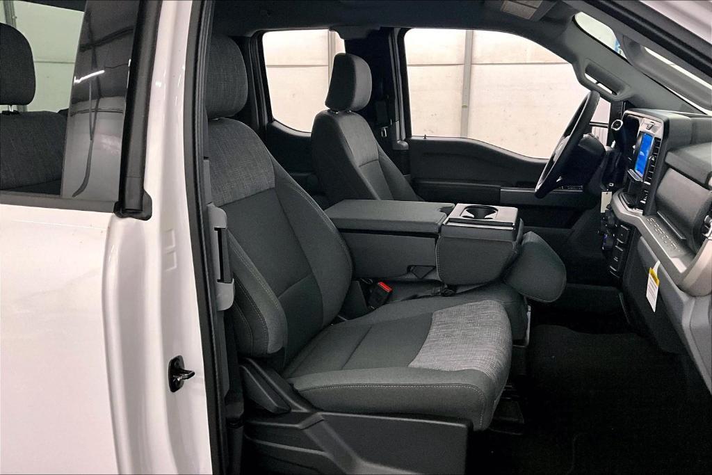 new 2025 Ford F-250 car, priced at $57,500