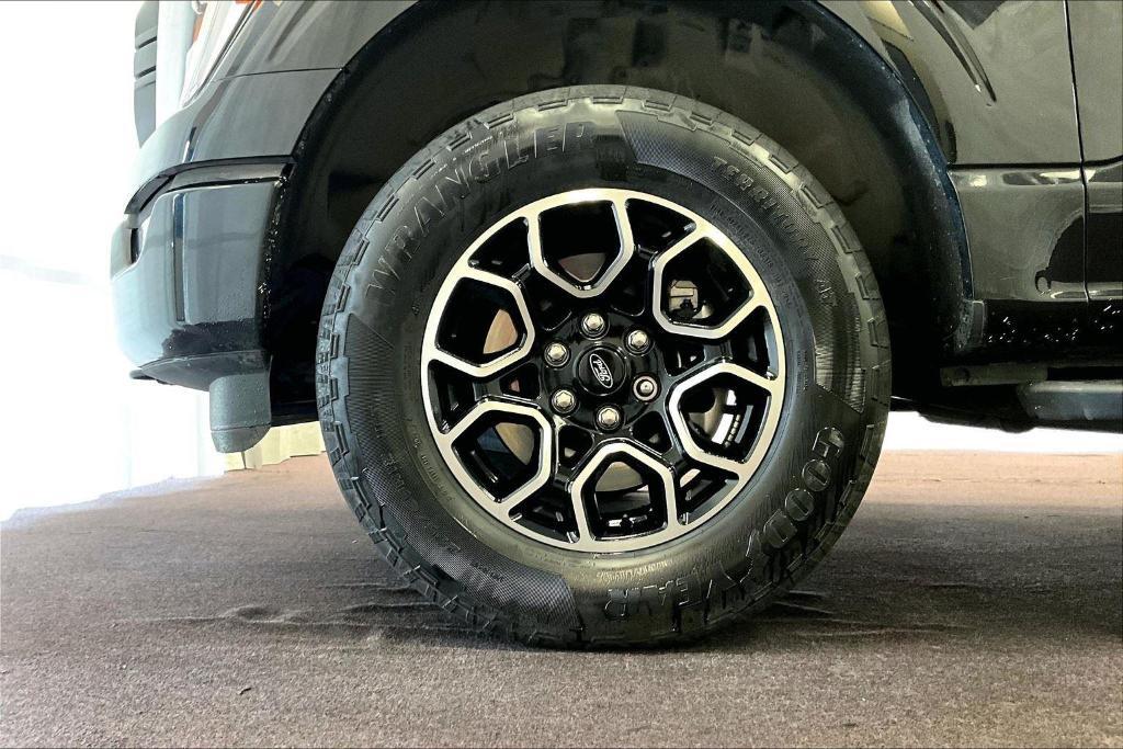 used 2023 Ford F-150 car, priced at $39,000