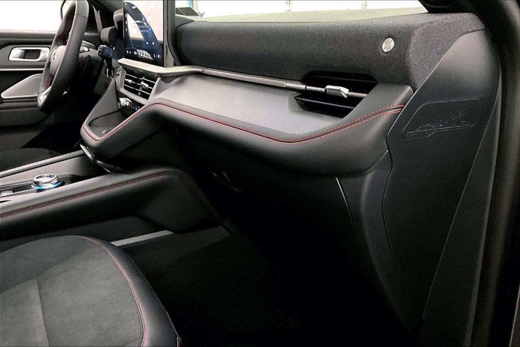 new 2025 Ford Explorer car, priced at $57,962