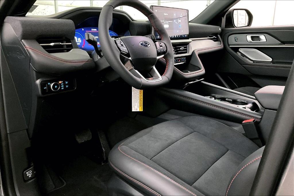 new 2025 Ford Explorer car, priced at $57,962