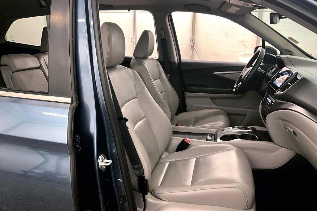 used 2022 Honda Pilot car, priced at $29,500