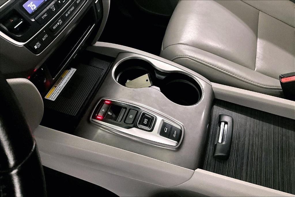 used 2022 Honda Pilot car, priced at $29,500