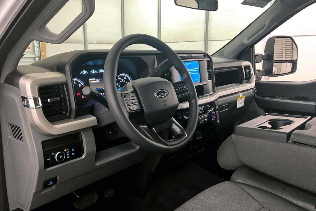 new 2025 Ford F-350 car, priced at $51,000