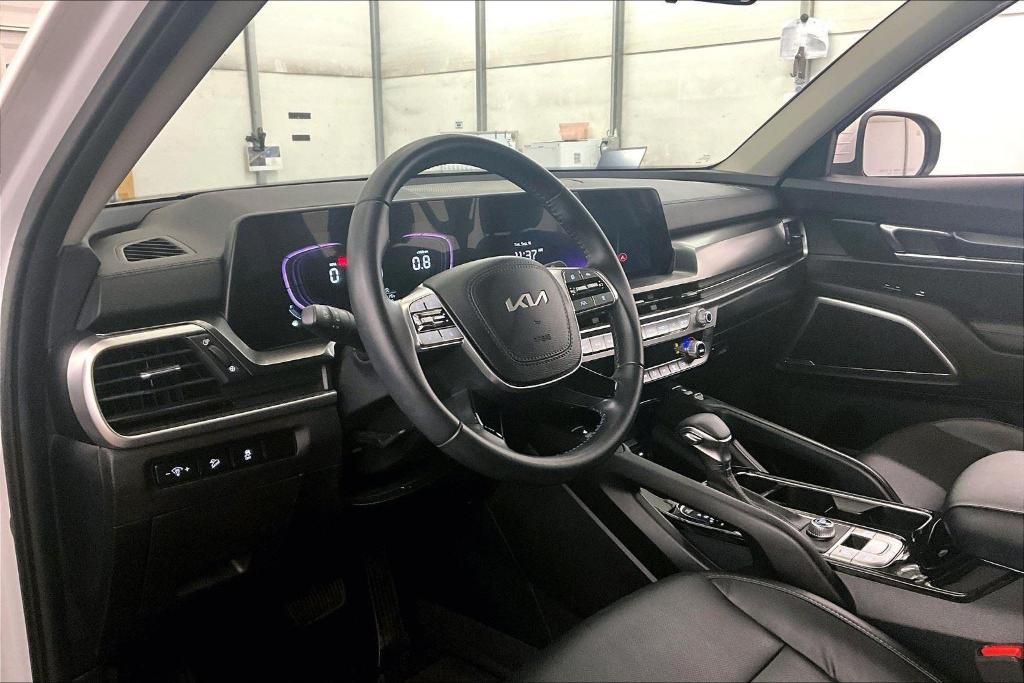 used 2023 Kia Telluride car, priced at $32,000
