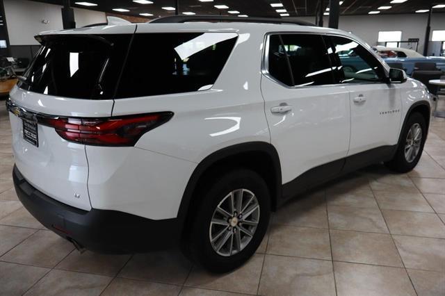 used 2023 Chevrolet Traverse car, priced at $32,399