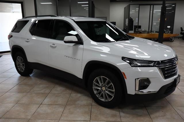 used 2023 Chevrolet Traverse car, priced at $32,399