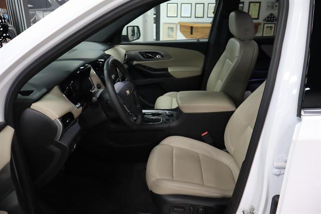 used 2023 Chevrolet Traverse car, priced at $32,399