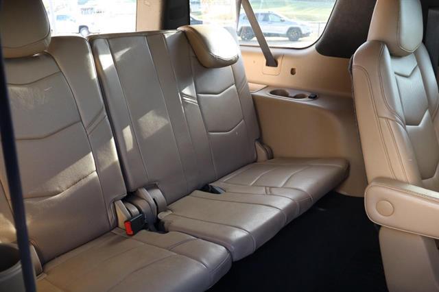 used 2019 Cadillac Escalade ESV car, priced at $30,995