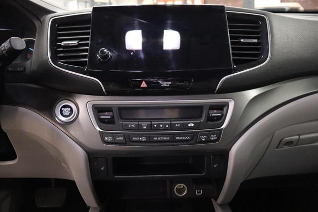 used 2022 Honda Pilot car, priced at $29,999