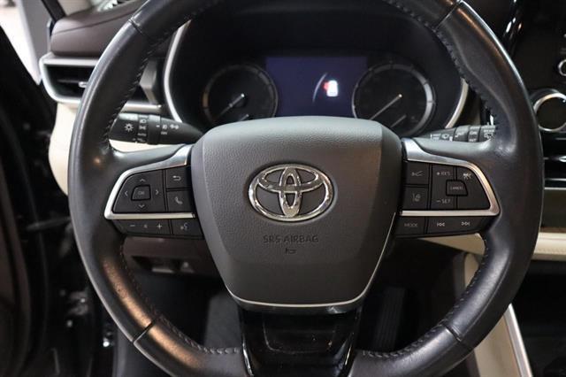 used 2020 Toyota Highlander car, priced at $29,495