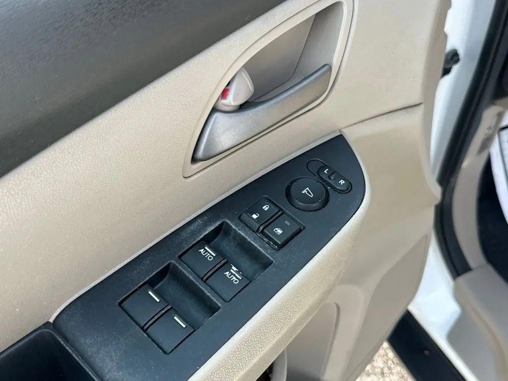 used 2013 Honda Odyssey car, priced at $4,560