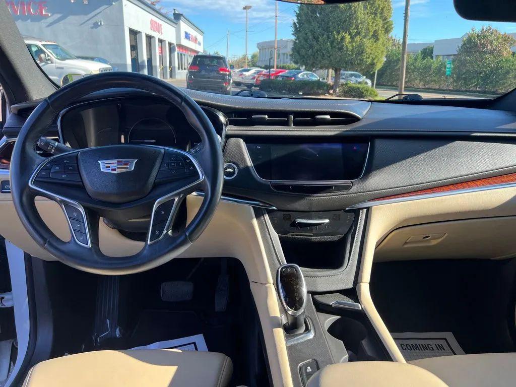 used 2017 Cadillac XT5 car, priced at $13,707