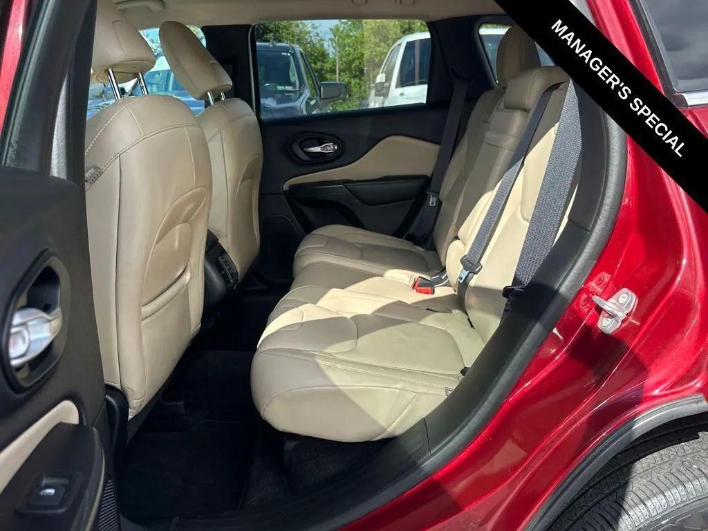 used 2015 Jeep Cherokee car, priced at $10,160