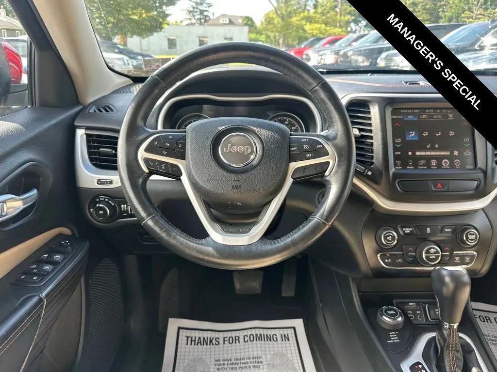 used 2015 Jeep Cherokee car, priced at $10,160