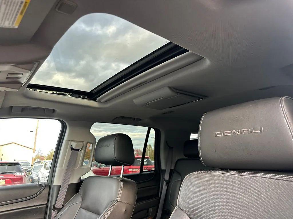 used 2016 GMC Yukon car, priced at $19,954