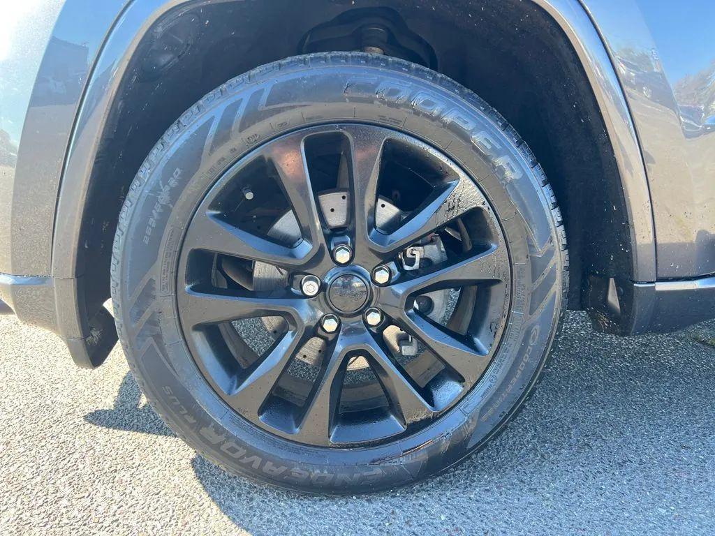 used 2018 Jeep Grand Cherokee car, priced at $10,985