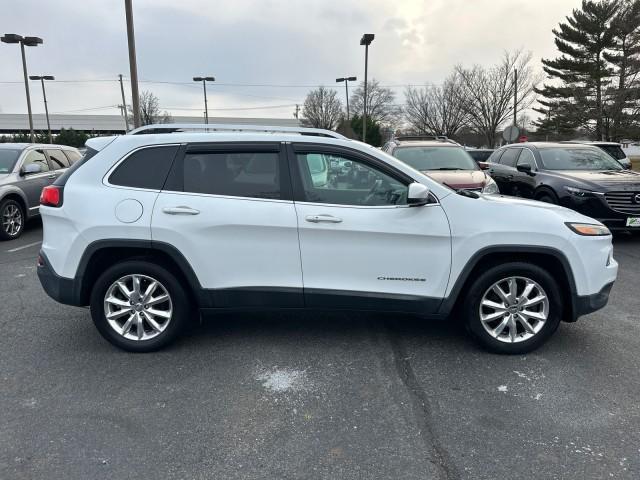 used 2015 Jeep Cherokee car, priced at $10,660