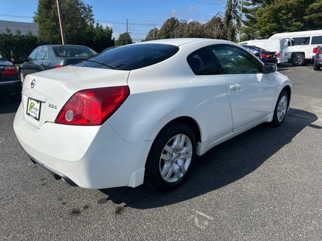 used 2009 Nissan Altima car, priced at $5,960