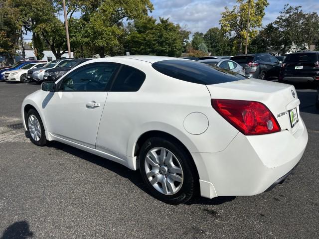 used 2009 Nissan Altima car, priced at $5,960