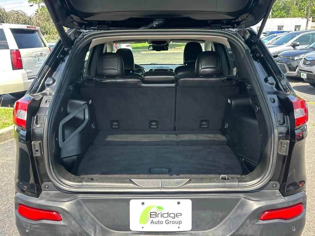 used 2018 Jeep Cherokee car, priced at $10,960