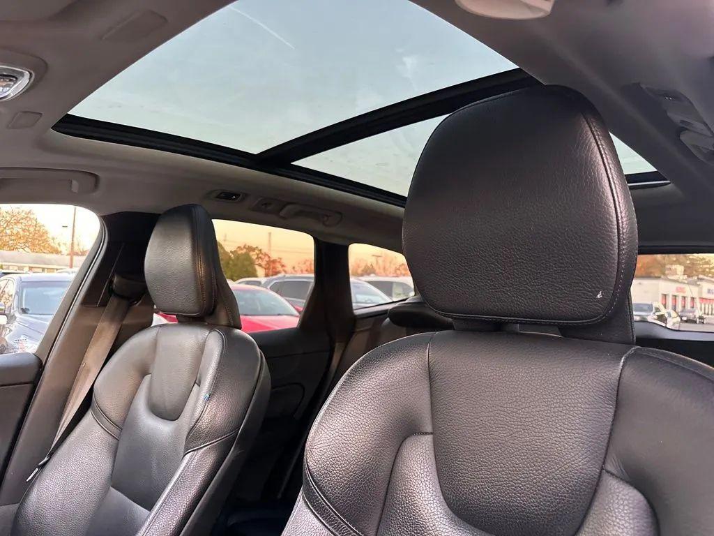 used 2019 Volvo XC60 car, priced at $17,466