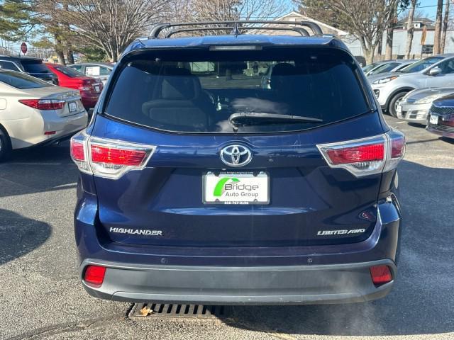 used 2015 Toyota Highlander car, priced at $15,950