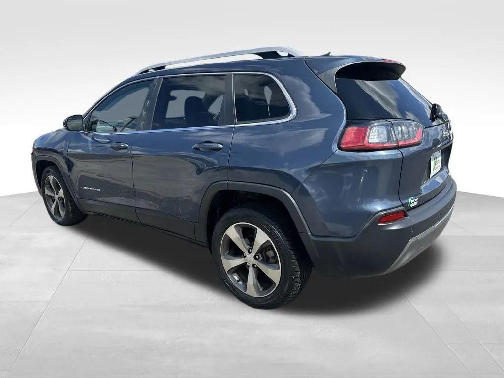 used 2020 Jeep Cherokee car, priced at $10,942
