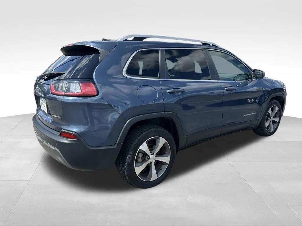 used 2020 Jeep Cherokee car, priced at $10,942