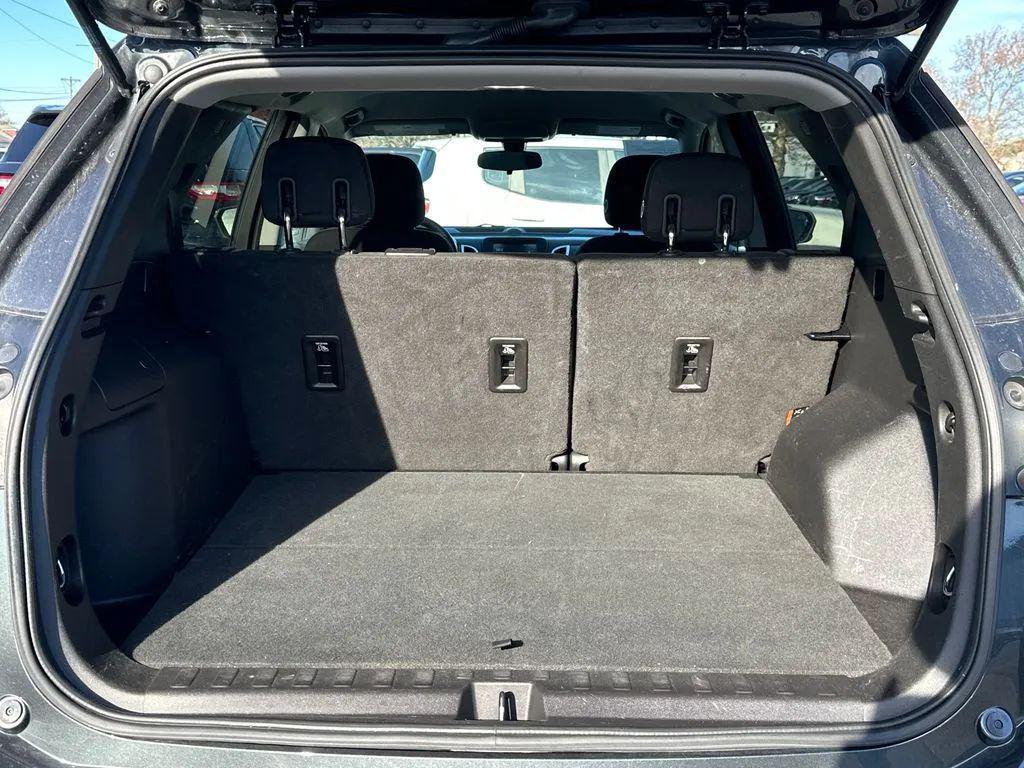 used 2018 Chevrolet Equinox car, priced at $10,660