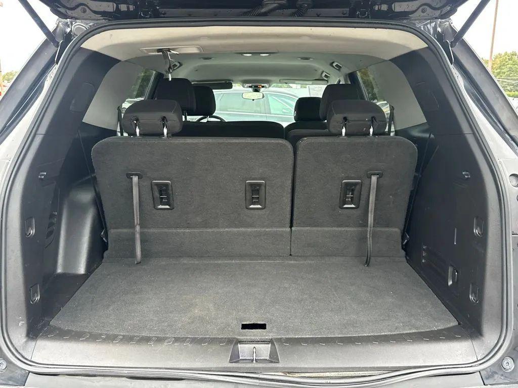 used 2021 Chevrolet Traverse car, priced at $17,913