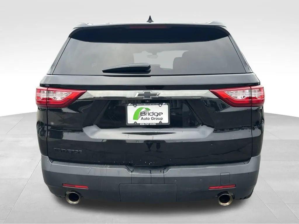 used 2021 Chevrolet Traverse car, priced at $17,913