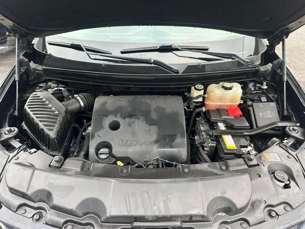 used 2021 Chevrolet Traverse car, priced at $17,913