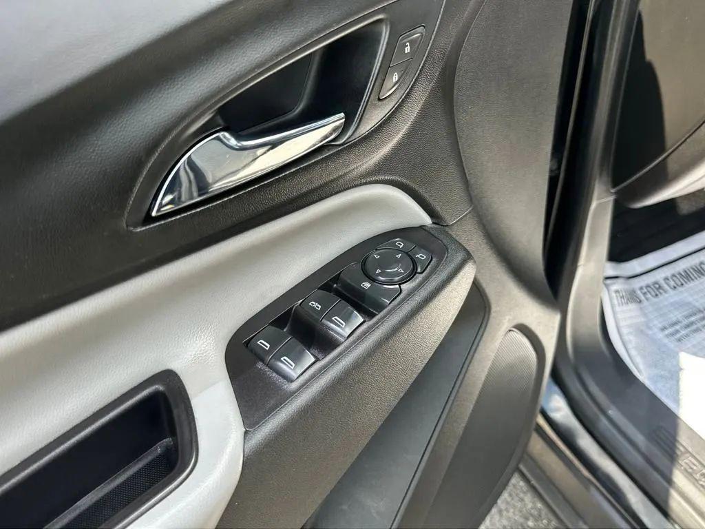 used 2021 Chevrolet Equinox car, priced at $11,932