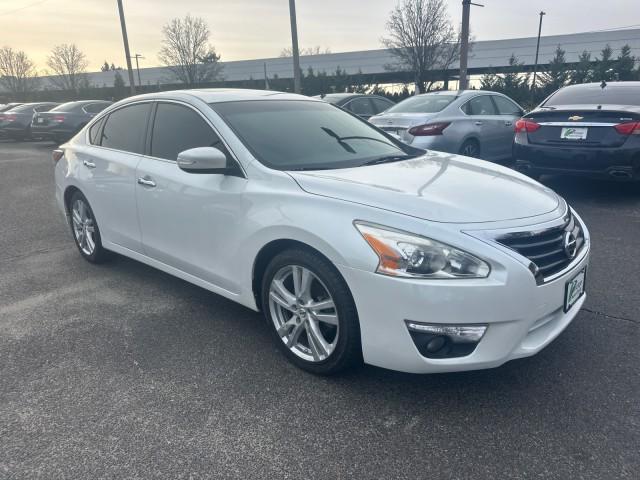 used 2014 Nissan Altima car, priced at $8,660