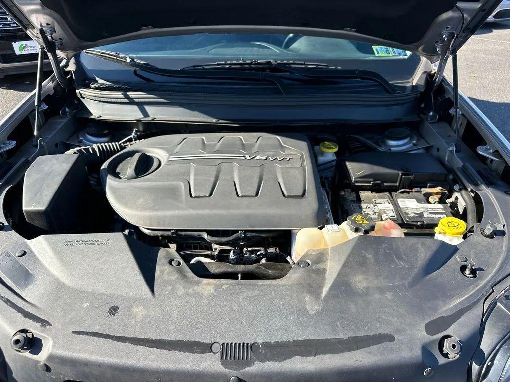 used 2019 Jeep Cherokee car, priced at $13,932