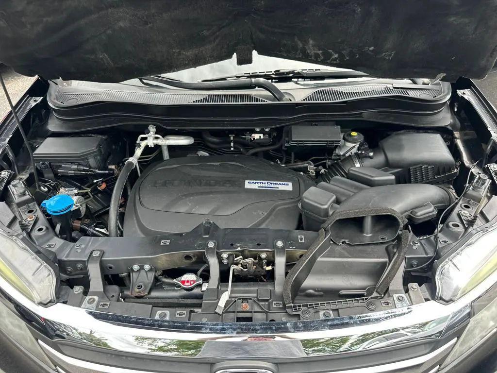 used 2018 Honda Pilot car, priced at $17,407