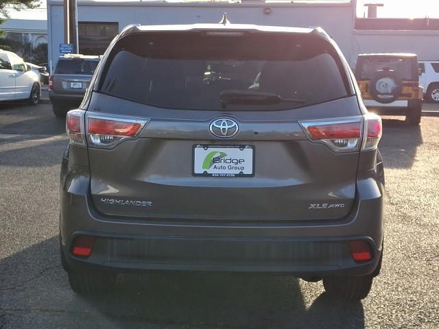 used 2016 Toyota Highlander car, priced at $17,960