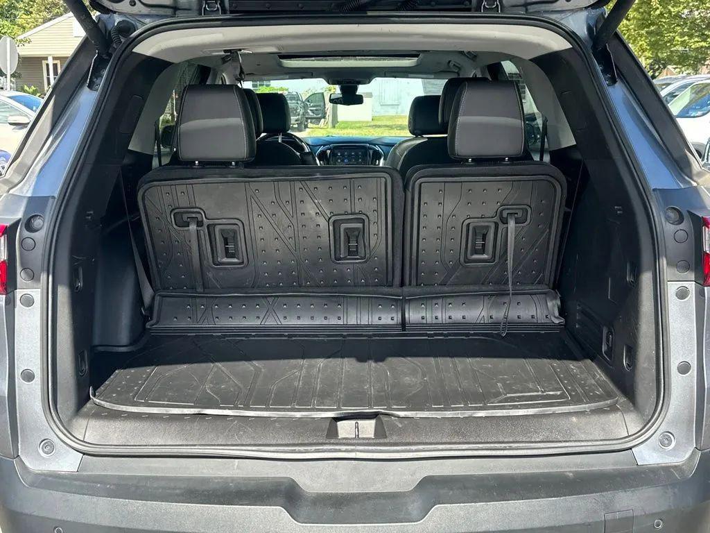 used 2021 Chevrolet Traverse car, priced at $15,469