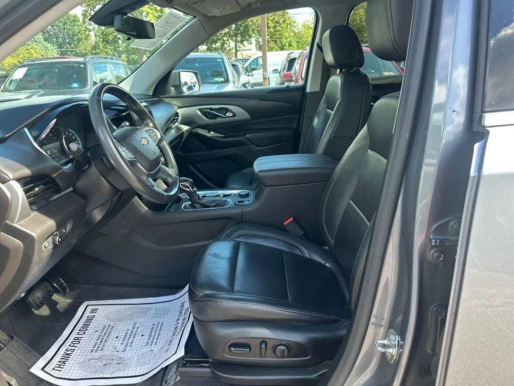 used 2021 Chevrolet Traverse car, priced at $15,469